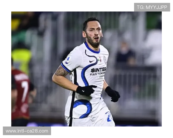 意甲战术进化史：从链式防守到三中卫体系转型