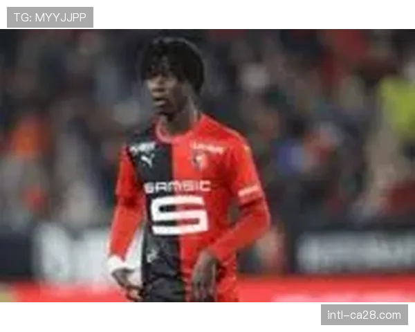 传闻巴黎圣日耳曼有意引进皇马中场卡马文加 传闻巴黎圣日耳曼有意引进皇马中场卡马文加