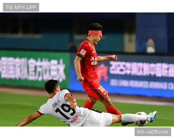 【2026年4月中超联赛·赛后·特写特写:绝杀被吹,浙江队主帅乔迪在教练席久久沉默